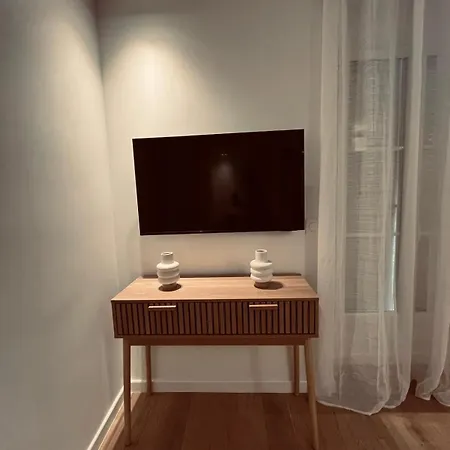 Relax In A Townhouse In L 16th District