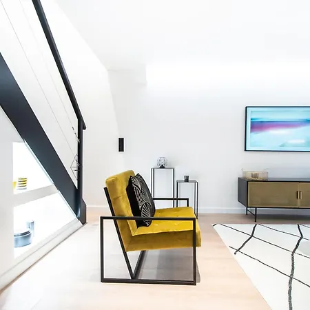 Relax In A Townhouse In L 16th District *
