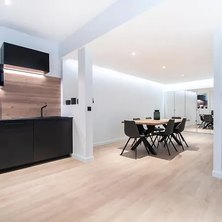 Appartement Relax In A Townhouse In L 16th District Parijs