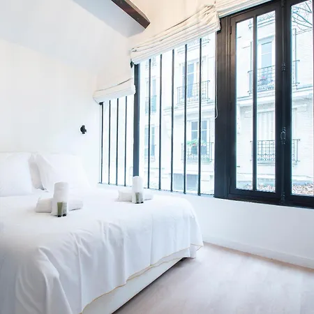 Relax In A Townhouse In L 16th District Appartement Parijs