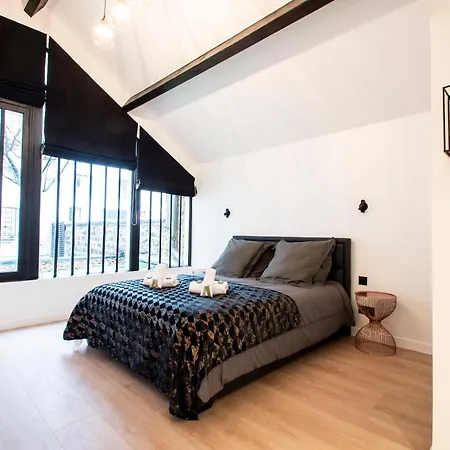 Appartement Relax In A Townhouse In L 16th District Parijs