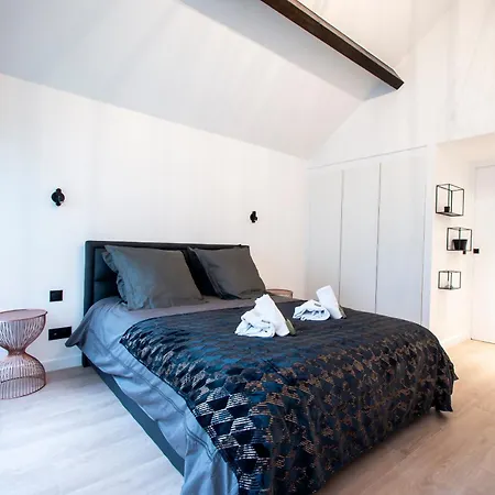 Relax In A Townhouse In L 16th District *